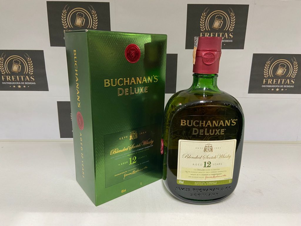 WHISKY BUCHANAN'S DE LUXE 1 LITRO Freitas Bebidas