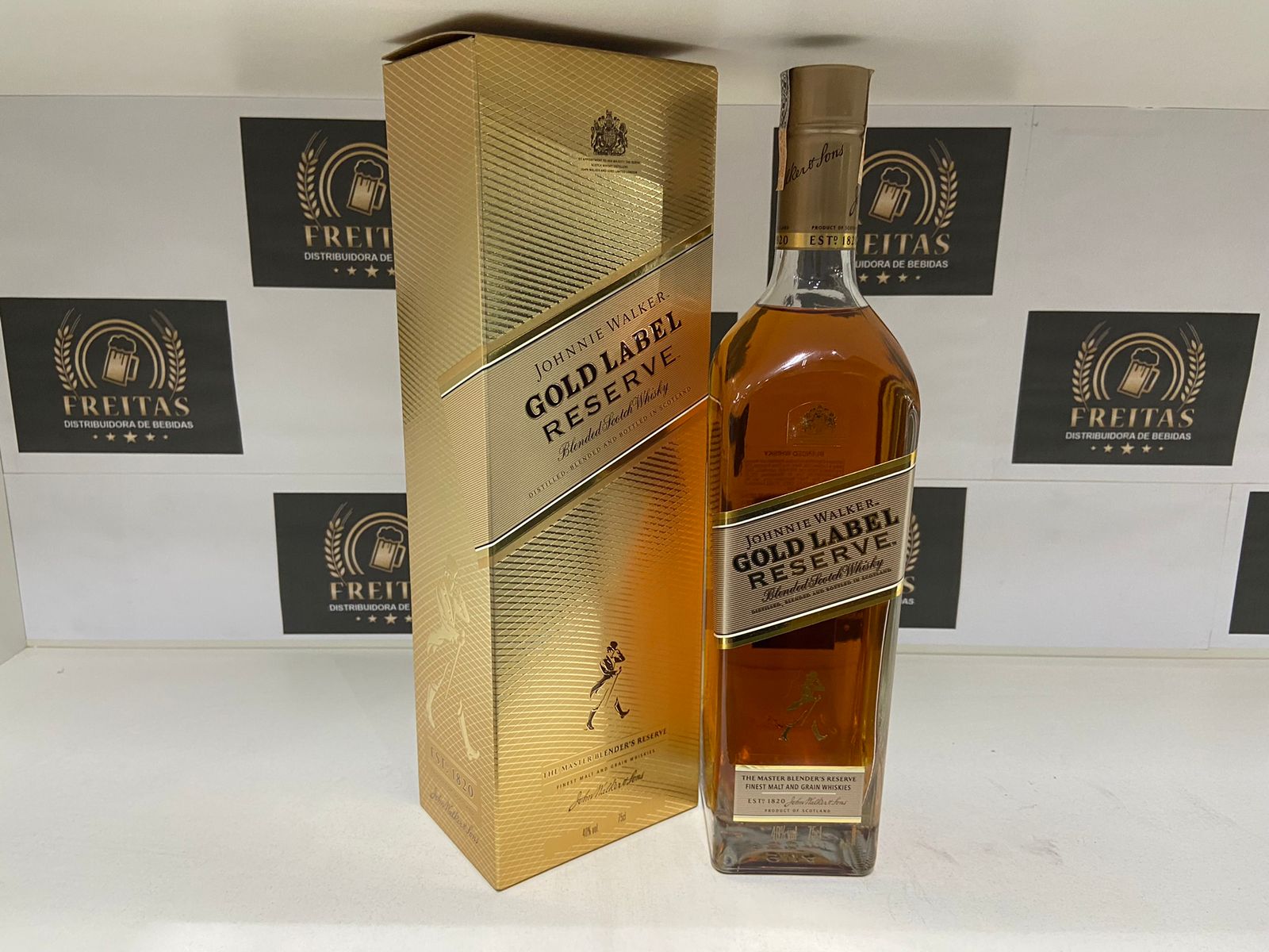 Whisky Johnnie Walker Gold Label Reserve 750ml Freitas Bebidas