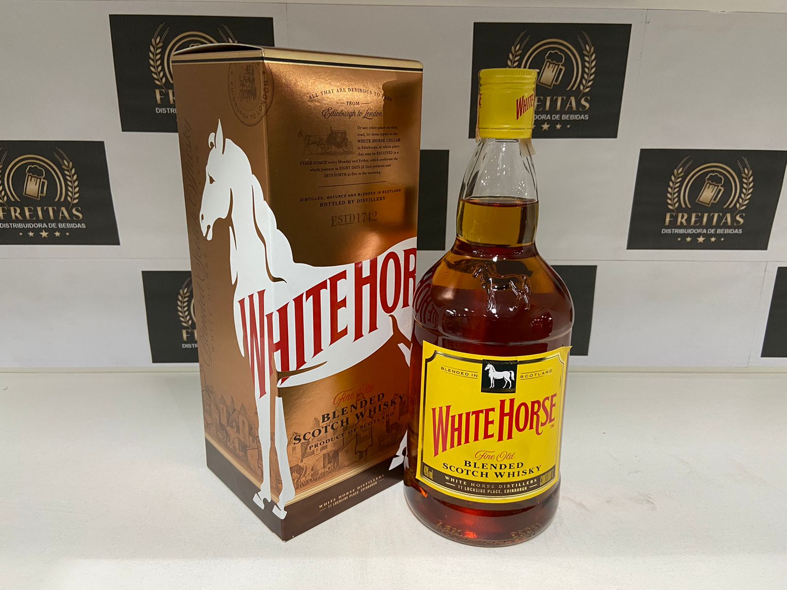 WHISKY WHITE HORSE 1 LITRO Freitas Bebidas